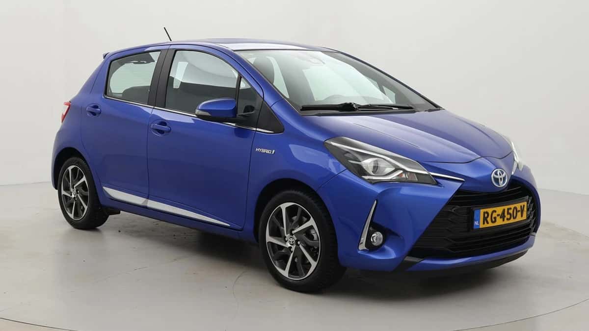 Toyota Yaris (2017) — foto 1