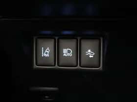 Toyota Yaris (2017) thumbnail 12