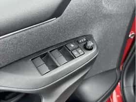 Toyota Yaris (2021) thumbnail 15