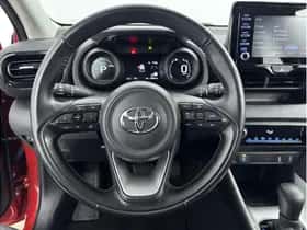 Toyota Yaris (2021) thumbnail 17