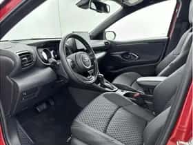 Toyota Yaris (2023) thumbnail 15