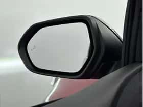 Toyota Yaris (2023) thumbnail 5