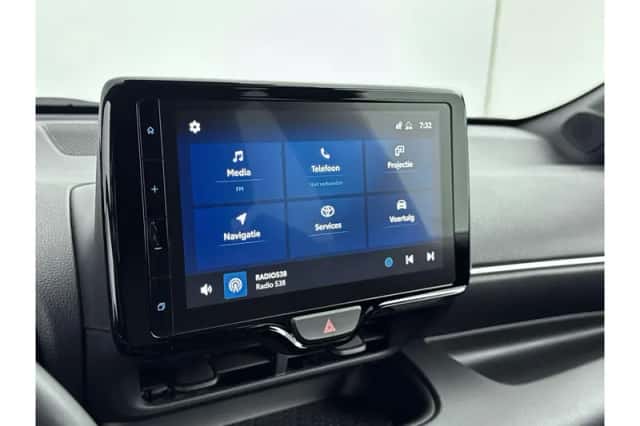 Toyota Yaris (2023) thumbnail 6