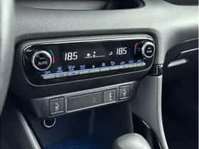 Toyota Yaris (2023) thumbnail 8