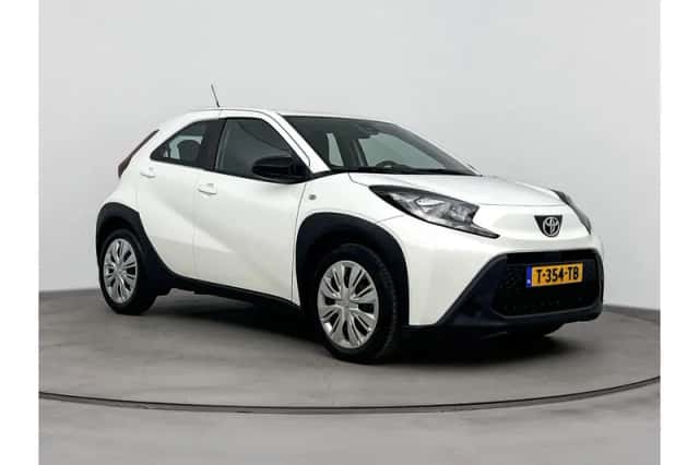Toyota Aygo X (2023) thumbnail 1