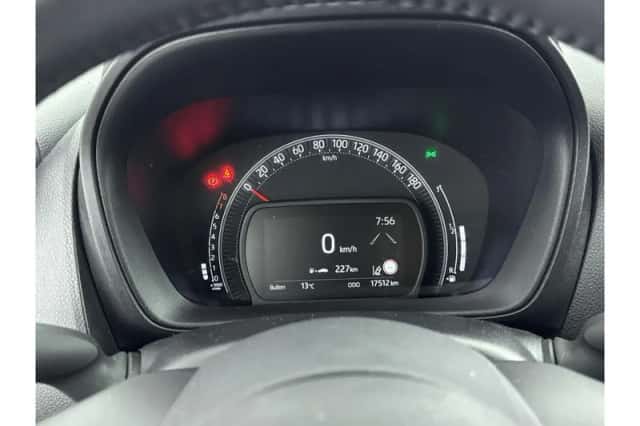 Toyota Aygo X (2023) thumbnail 3