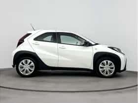 Toyota Aygo X (2023) thumbnail 9