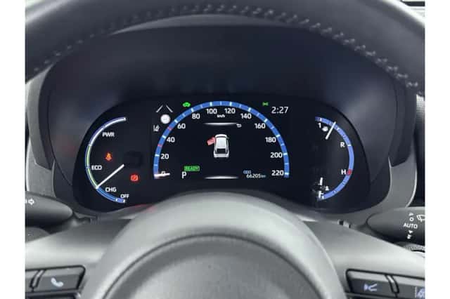 Toyota Yaris Cross (2021) thumbnail 3