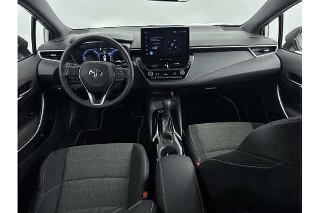 Toyota Corolla (2025) thumbnail 2