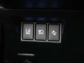 Toyota Yaris (2017) thumbnail 12