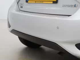Toyota Yaris (2017) thumbnail 17