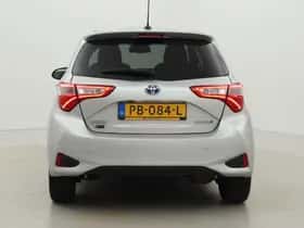 Toyota Yaris (2017) thumbnail 21