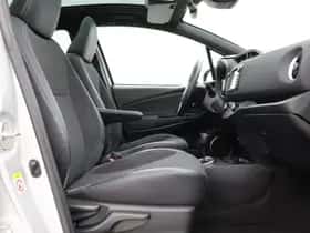 Toyota Yaris (2017) thumbnail 38
