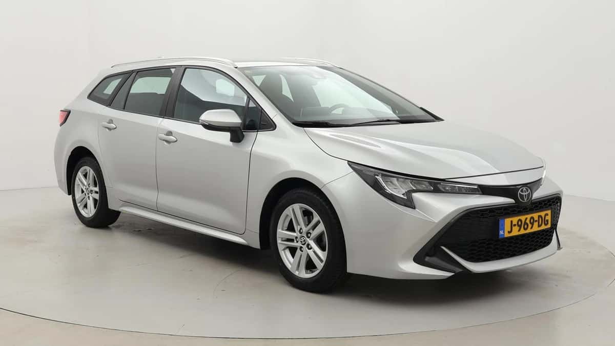 Toyota Corolla (2020) — foto 1