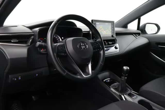 Toyota Corolla (2020) thumbnail 2