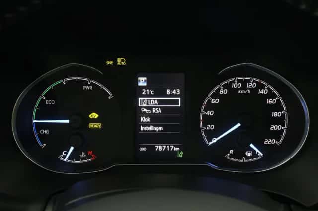 Toyota Yaris (2019) thumbnail 3