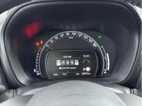 Toyota Aygo X (2025) thumbnail 3