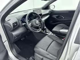 Toyota Yaris (2024) thumbnail 13