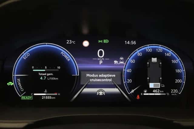 Toyota Yaris (2024) thumbnail 3