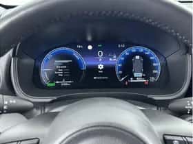 Toyota Yaris (2024) thumbnail 3