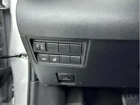 Toyota Yaris (2024) thumbnail 5