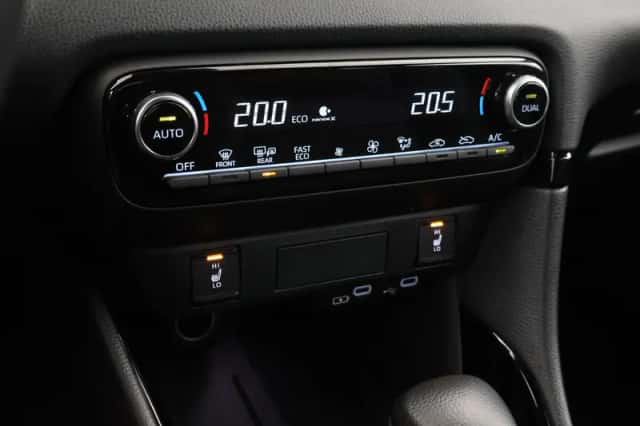 Toyota Yaris (2024) thumbnail 6