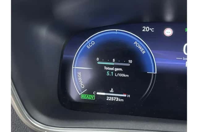 Toyota Corolla (2025) thumbnail 3