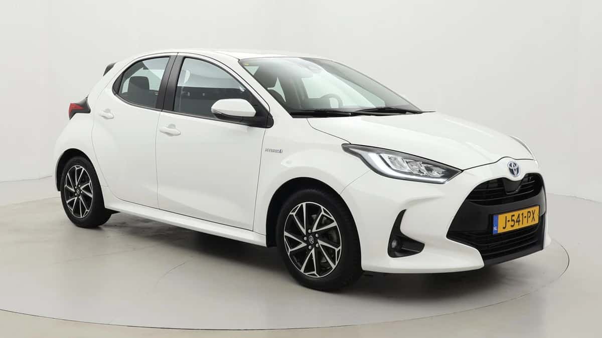 Toyota Yaris (2020) — foto 1