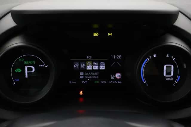 Toyota Yaris (2020) thumbnail 3