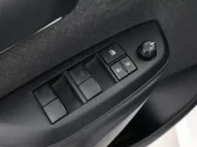 Toyota Yaris (2020) thumbnail 21