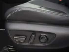 Toyota RAV4 (2020) thumbnail 16
