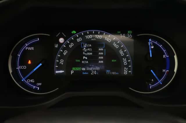 Toyota RAV4 (2020) thumbnail 3