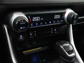 Toyota RAV4 (2020) thumbnail 9