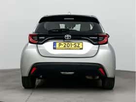 Toyota Yaris (2022) thumbnail 11