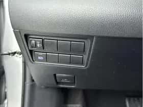 Toyota Yaris (2022) thumbnail 16
