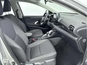 Toyota Yaris (2022) thumbnail 23