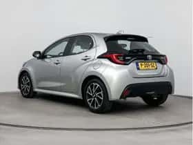 Toyota Yaris (2022) thumbnail 4