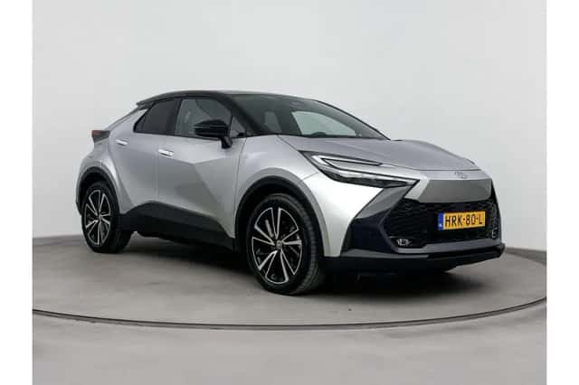 Toyota C-HR (2025) thumbnail 1