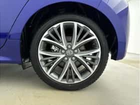 Toyota Yaris (2025) thumbnail 9