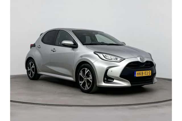 Toyota Yaris (2025) thumbnail 1