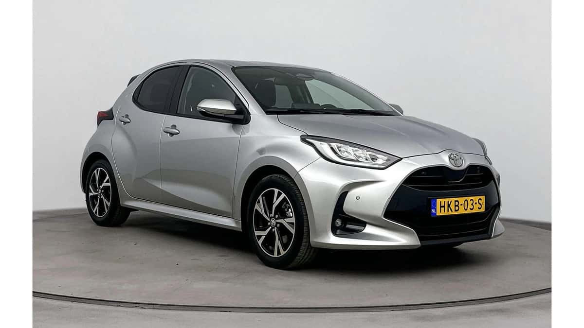 Toyota Yaris (2025) — foto 1