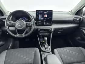 Toyota Yaris (2025) thumbnail 2