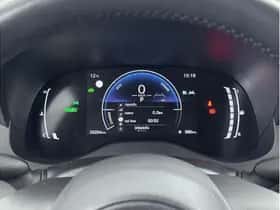 Toyota Yaris (2025) thumbnail 3