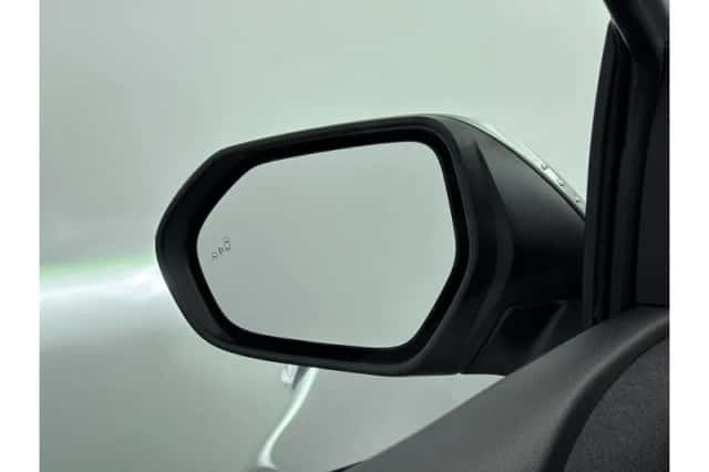 Toyota Yaris (2025) thumbnail 5