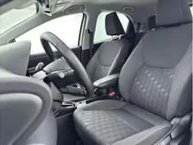 Toyota Yaris (2025) thumbnail 10