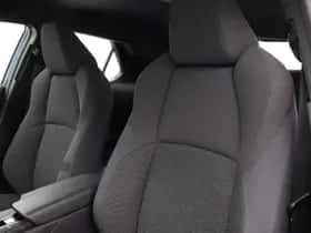 Toyota C-HR (2024) thumbnail 11