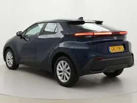 Toyota C-HR (2024) thumbnail 4