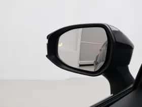 Toyota C-HR (2024) thumbnail 5