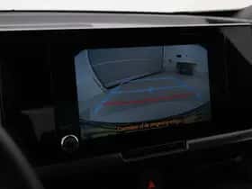 Toyota C-HR (2024) thumbnail 9