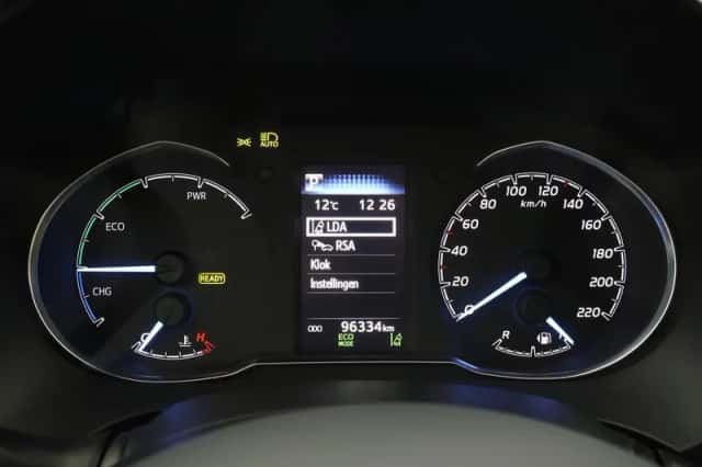 Toyota Yaris (2019) thumbnail 3